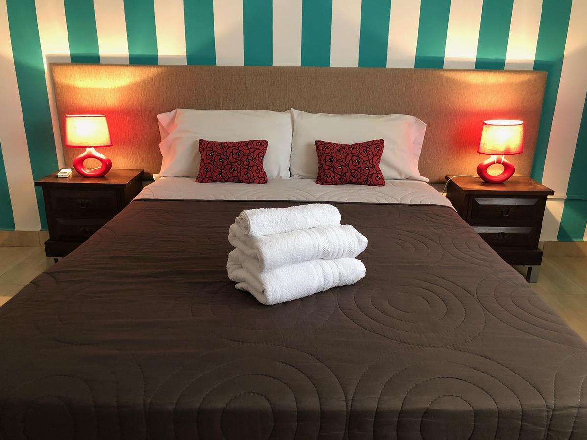 Defensa 821 Bed And Breakfast Buenos Aires Luaran gambar