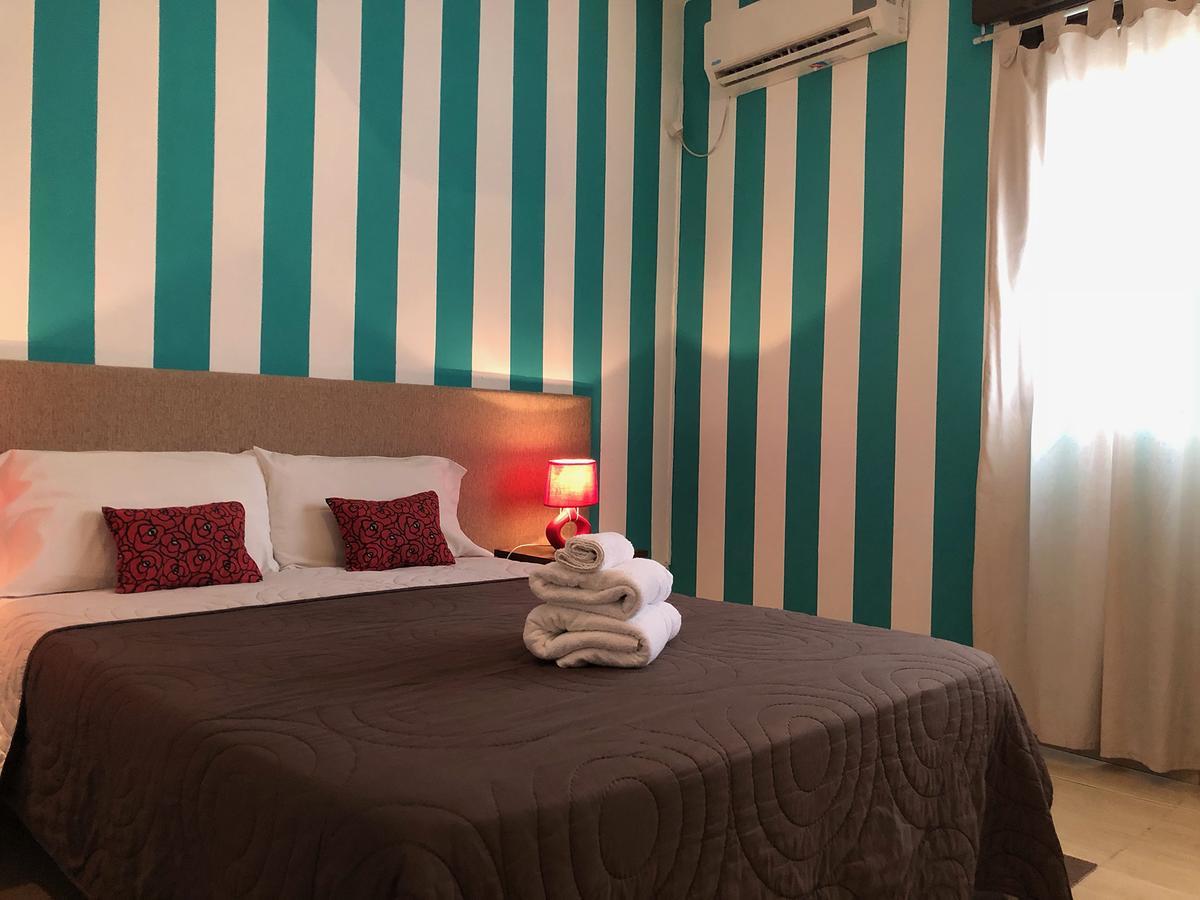 Defensa 821 Bed And Breakfast Buenos Aires Luaran gambar